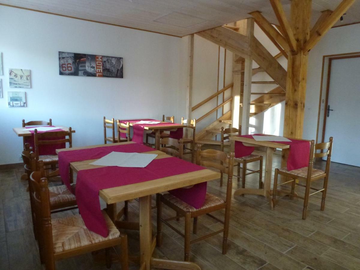 Redspring Chambres d'Hôtes Coligny Eksteriør billede